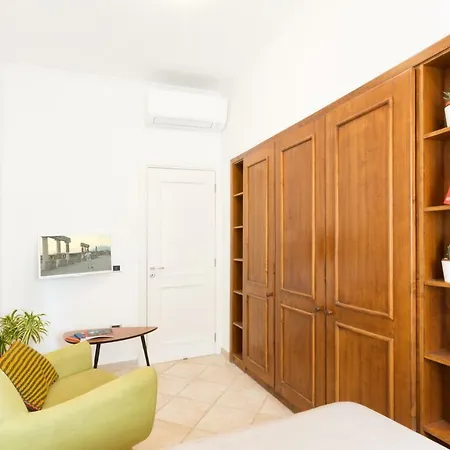 Explore The Amalfi Coast From A Cosy In Centre Sorrento