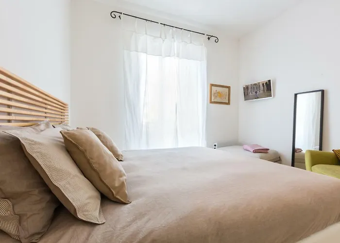 Explore The Amalfi Coast From A Cosy In Centre