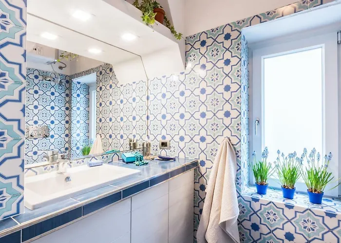 Explore The Amalfi Coast From A Cosy In Centre Appartement *